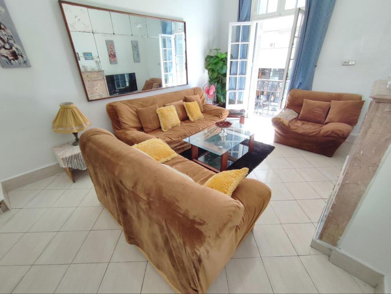 Chic En Plein Medina Pres Bab Marrakech Apartment